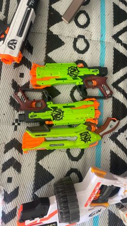 Nerf Zombie strike Guns 