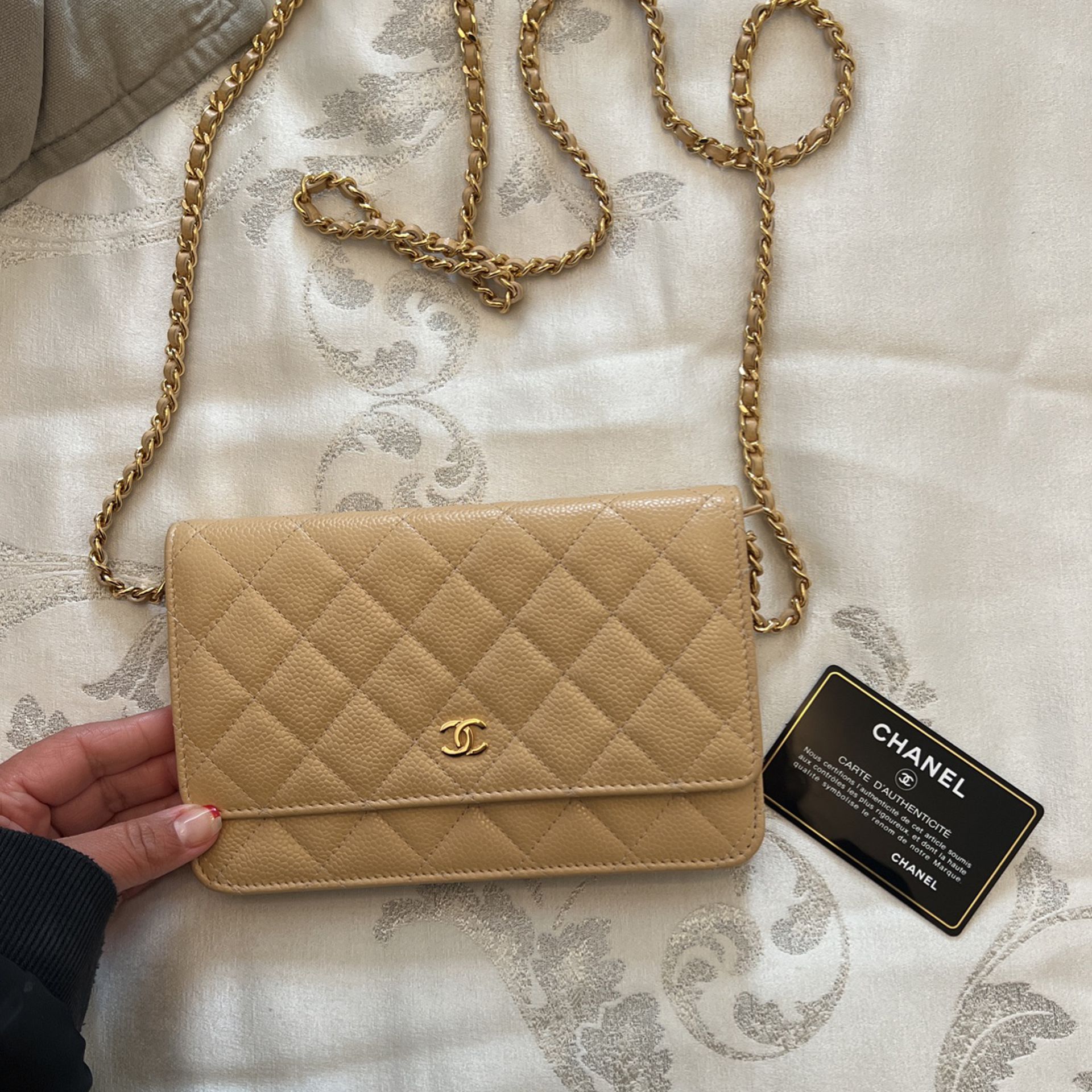 Chanel Caviar Wallet On Chain for Sale in Downey, CA - OfferUp