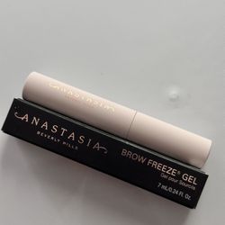 Anastasia Beverly Hills Brow Freeze Gel