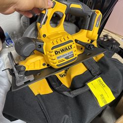 Dewalt 7 1/4 60v circular saw tool only