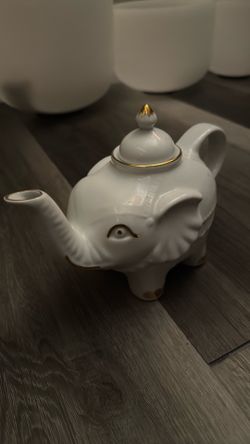 Porcelain Elephant Teapot