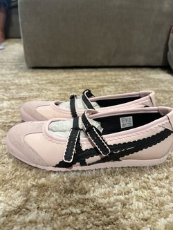 Onitsuka tigers women’s sz 7.5