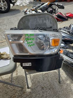 19-24 dodge Ram 1500 headlights