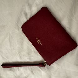 Coach Crossgrain Leather Corner Zip Wristlet Wallet