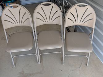 Table. Swim machine, chairs