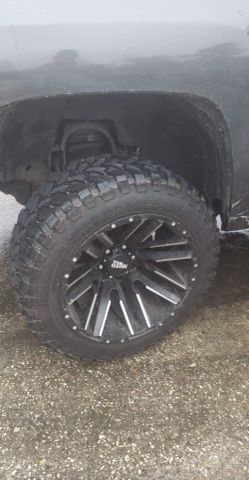 20x12 moto on 33s