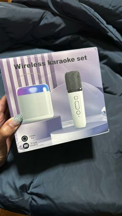 Wireless Karaoke Set with 2 Mics