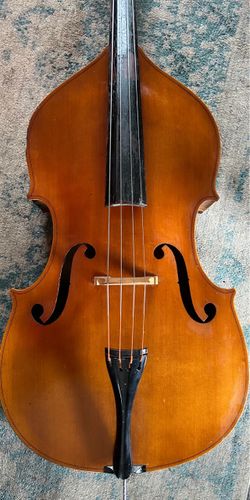 5/8 upright bass