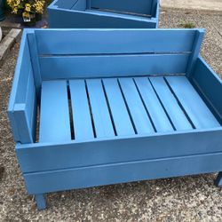 Custom Large Pet Bed     40 w x 27 d x 24 h