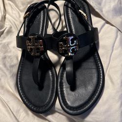 TORY BURCH SIZE 6