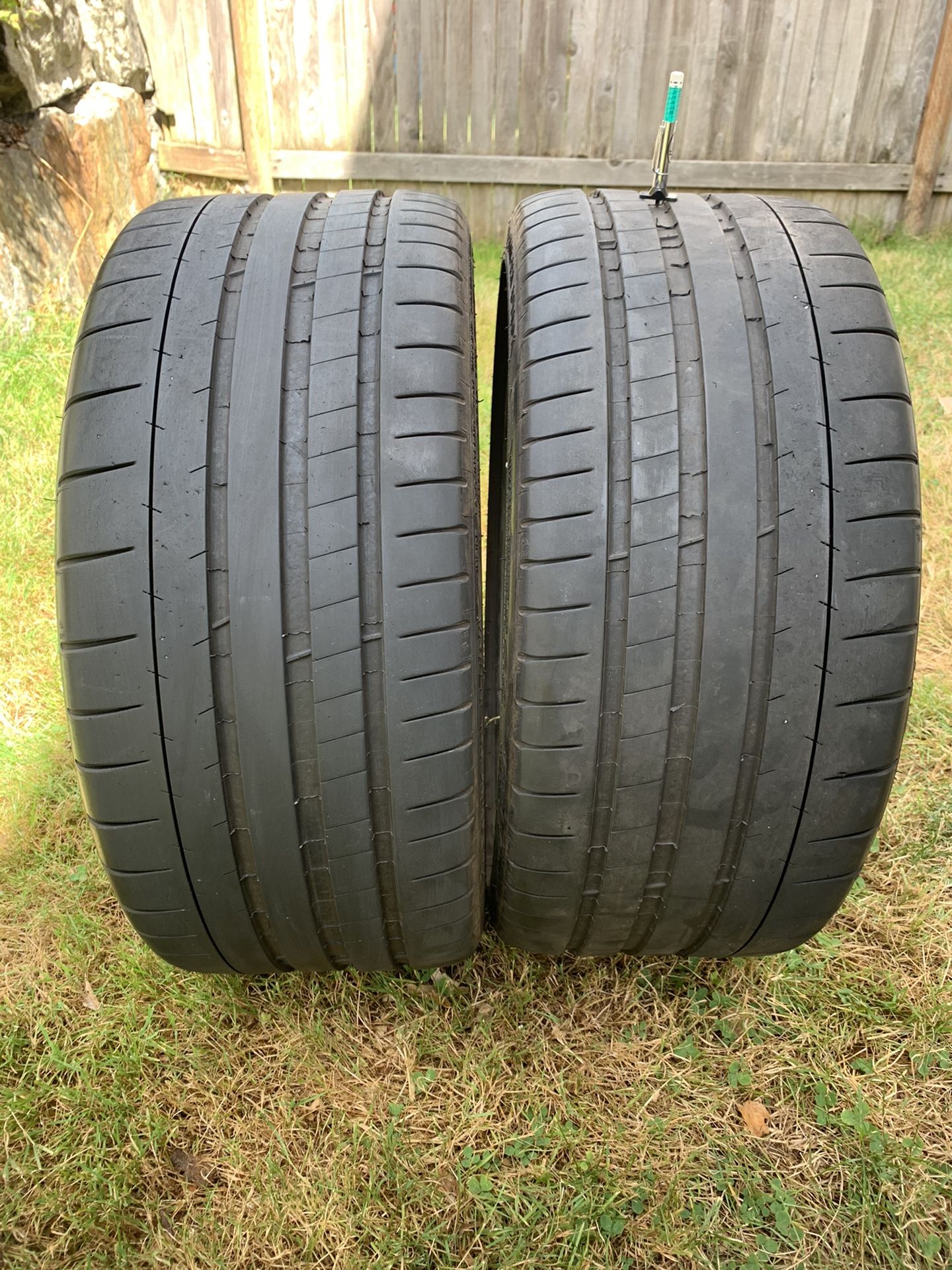 2353519 Michelin pilot super sport tires for Sale in Everett, WA