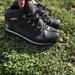Men Boots Timberlands Blac Size 10.5