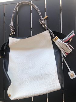New KG  Purse