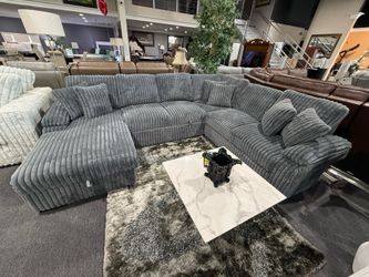 SECTIONAL WITH PULL OUT BED