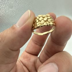 10k Gold Ring 