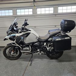 2015 BMW R1200 GSA