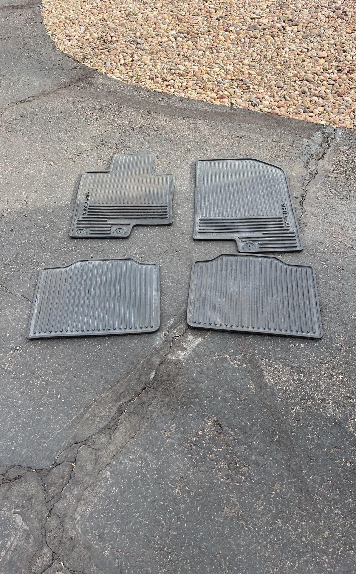 Kia Optima Rubber Floor Mats, 2013