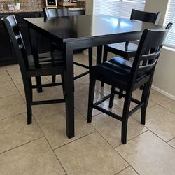 Black Wood Pub Style Square Table With Four Chairs $100 For The Set