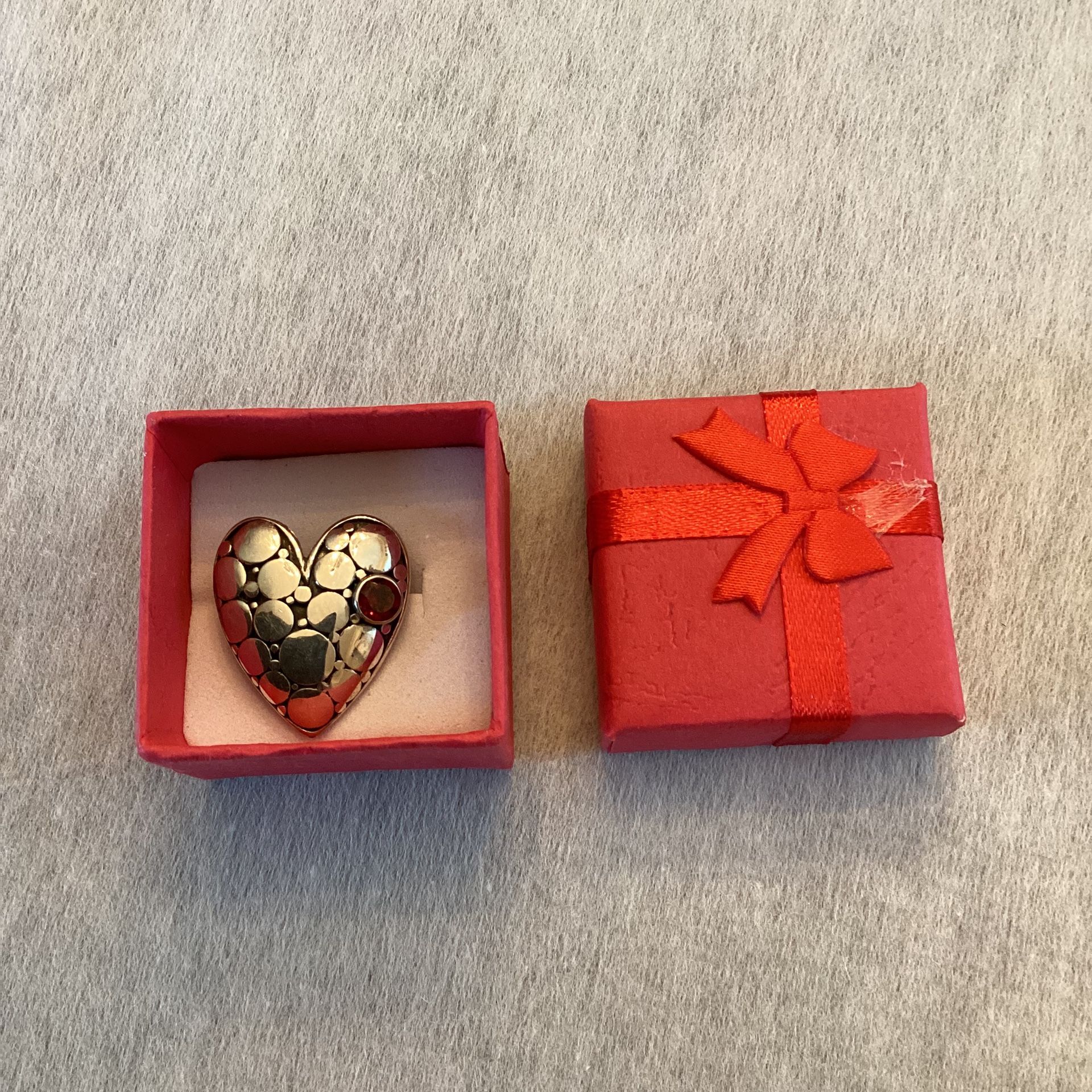 VINTAGE STERLING SILVER 925 HEART SHAPED BROOCH