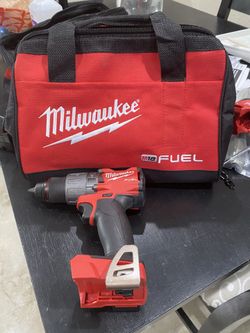 M18 fuel hammer drill