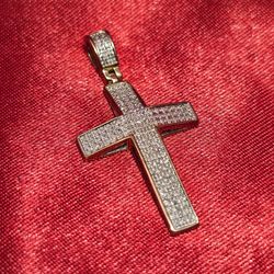 10k Yellow Gold Diamond Round Cut Cross 0.25 ctw 