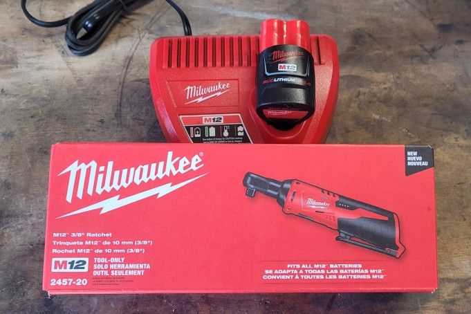 Milwuakee 3/8 Ratchet Kit