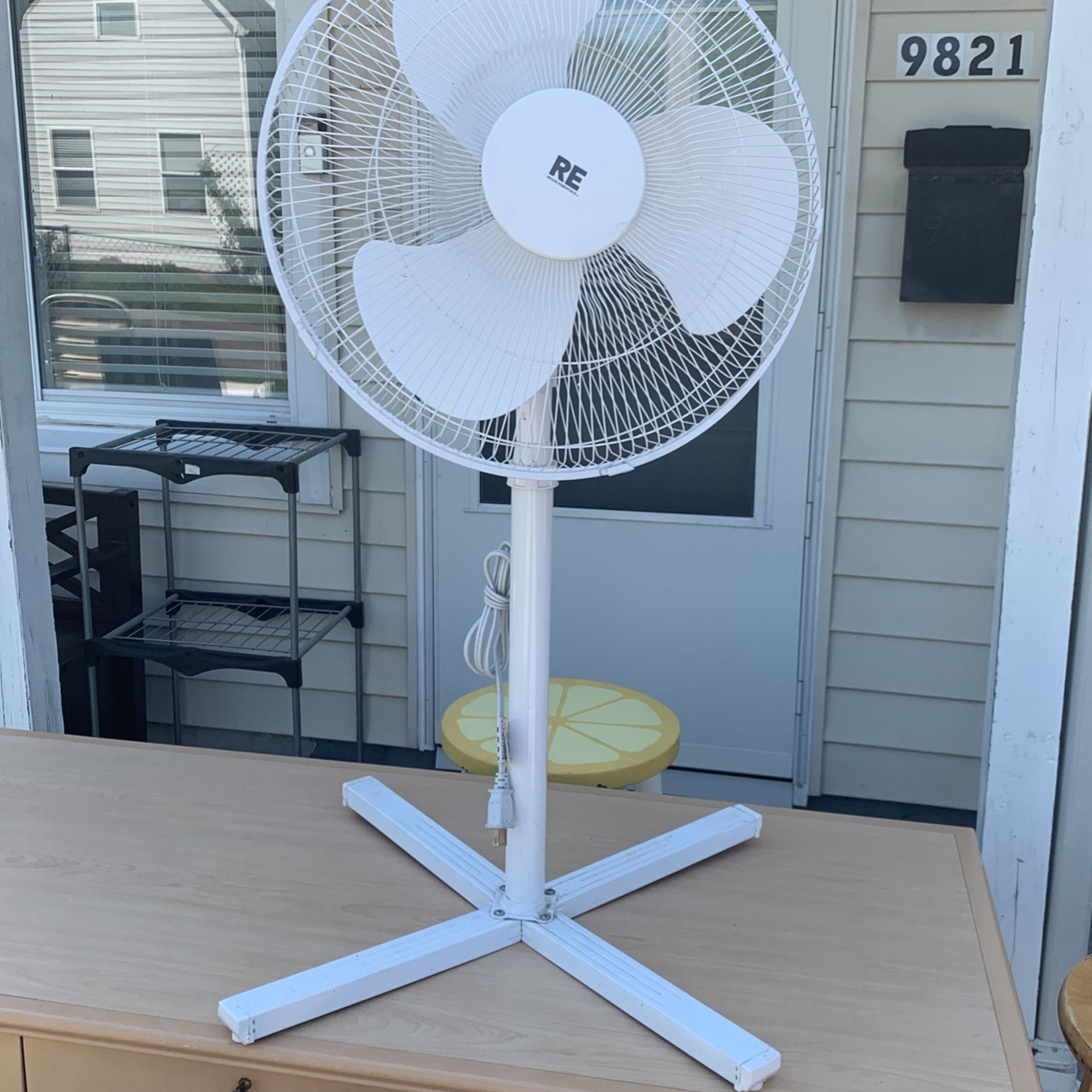 Elektric Fen 20$