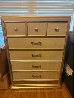 Ashley Furniture 5 Drawers