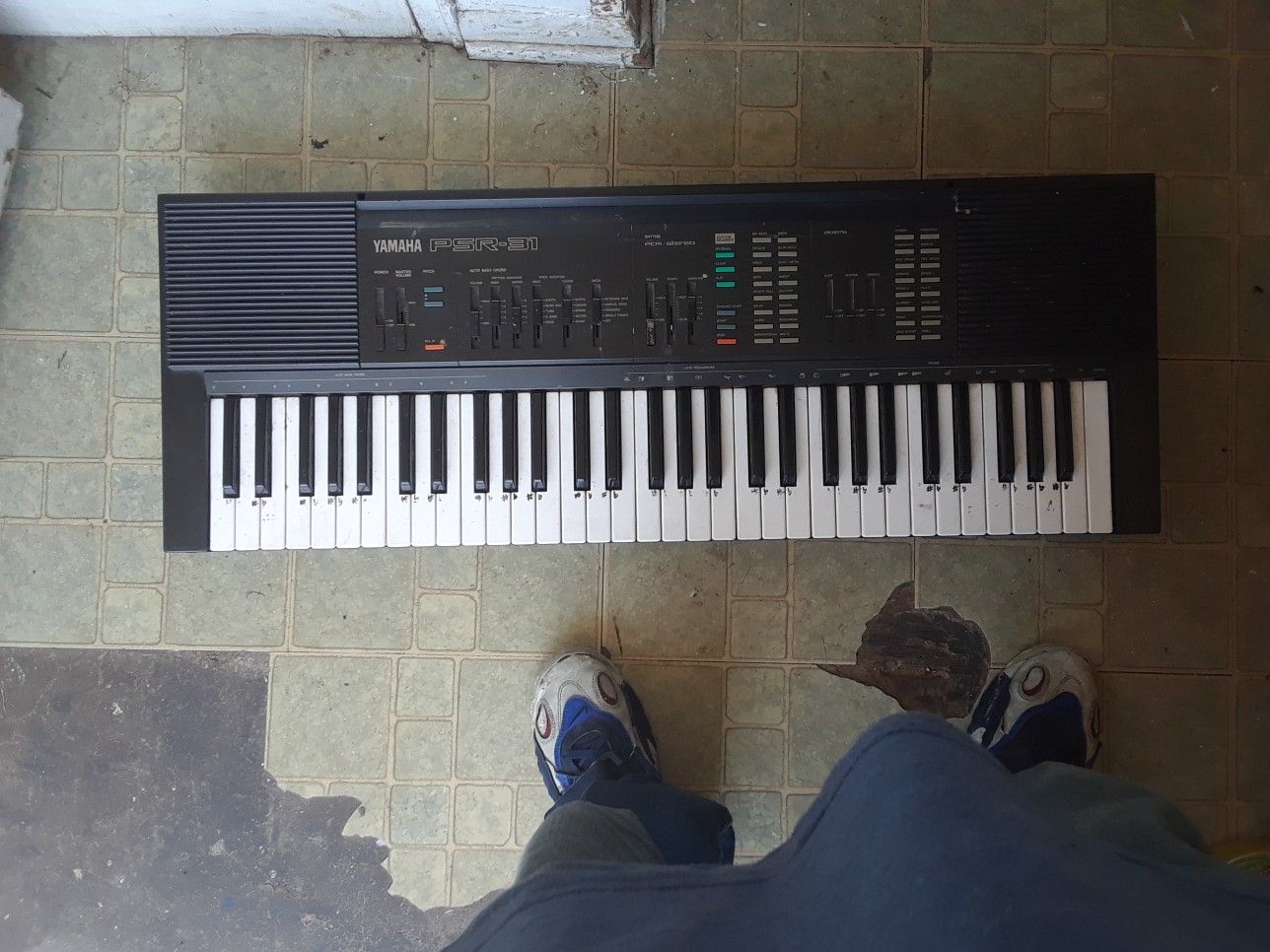 Yamaha psr-31 keyboard