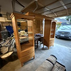 Custom Oak Entertainment Center With Free TV Stand