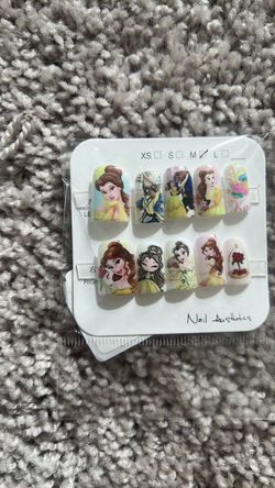 Beauty and the Beast Press-On Nails Set