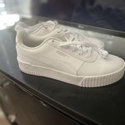PUMA SIZE 9 WOMENS 25$ NEW W TAG