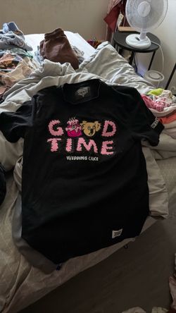 Wedding cake T-shirt