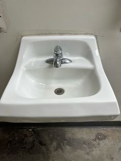 Commercial sinks with faucet