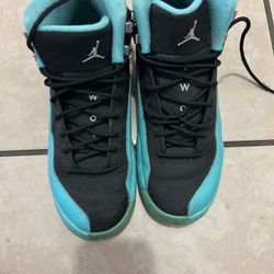 Jordan 12s Size 7Y