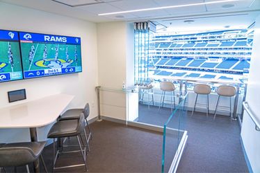9/21 RAMS VS GIANTS SUITE TICKETS 350/each