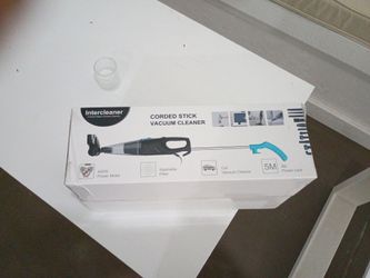 Corded vacuum cleaner