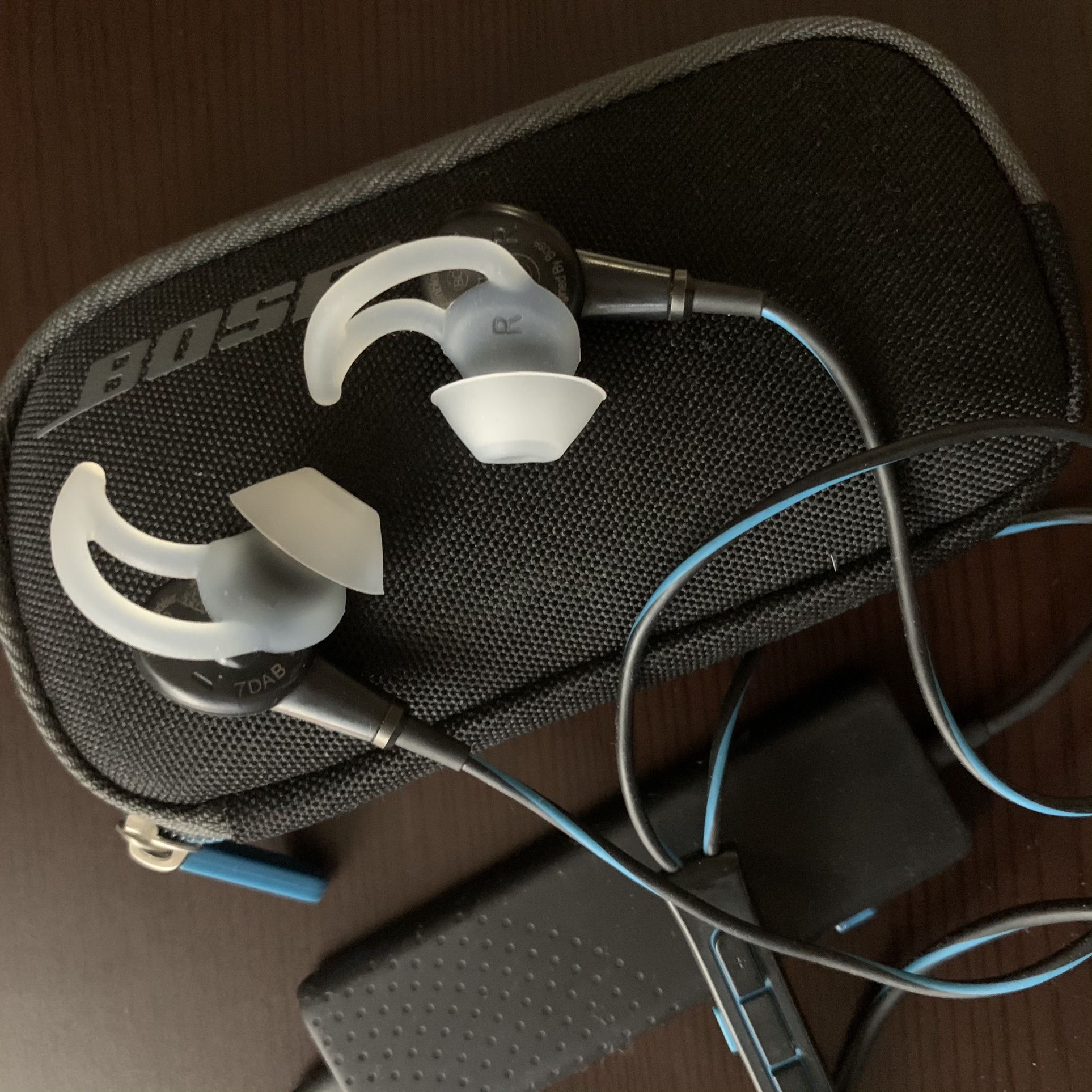 Bose Quiet Comfort 20 Noise Cancelling Headphones