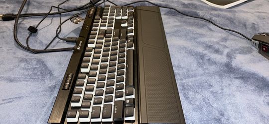 Corsair k70 low profile keyboard with k65 mouse