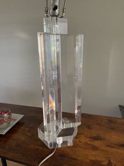 Vintage Hollywood Regency Tall Acrylic Table Lamp 33” Tall
