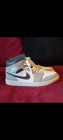 Jordan 1 size 10, no box