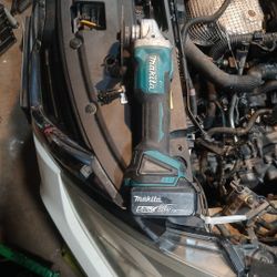 Makita Grinder