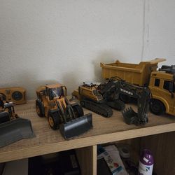 Metal Big Excavator