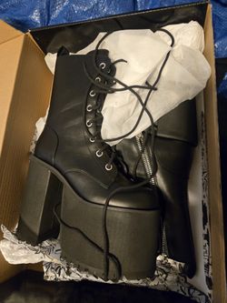 Platform Boots Size 9
