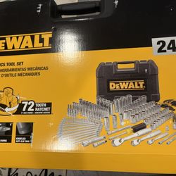 Dewalt 247PC Tool Set