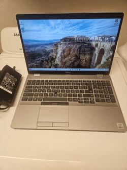 Dell Precision 15.6 Inch Widescreen Intel i7-10850H 32 GB Ddr4 ram memory 512 GB M.2 NVMe SSD Nvidia Graphics 4 GB GPU