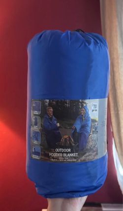 Outdoor hooded blanket