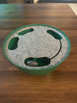 Running hide and seek mouse cat game