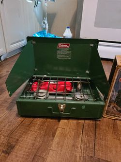 Vintage Coleman.
Grill