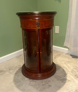 Bombay Mahogany Wood Round Glass‑Door Accent Cabinet Table with Marble Stone Top – 27″H